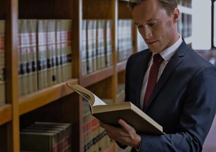 依靠法律法规推进科学检查